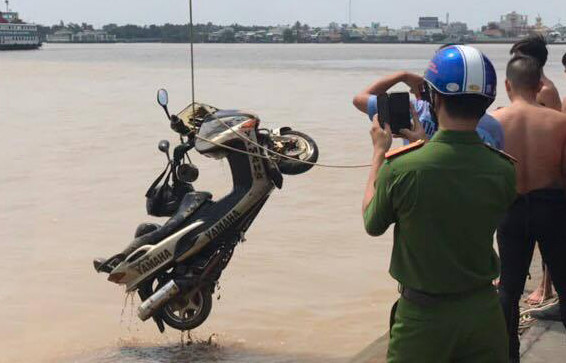 An ninh - Hình sự - Tin mới nhất vụ thi thể nhà báo trôi sông Đồng Nai