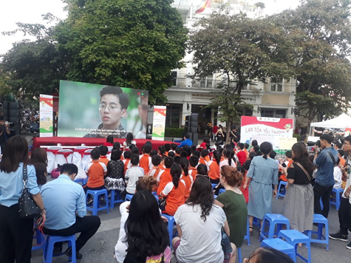 Tin nhanh - Ngày hội “Lan tỏa yêu thương”: “Hãy để trẻ em được lớn lên trong tình yêu thương”