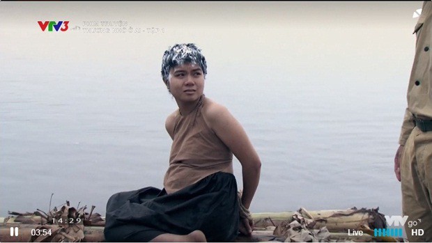 Sự kiện - Ám ảnh cảnh cạo đầu bôi vôi, thả trôi sông vì chửa hoang trong phim Thương nhớ ở ai