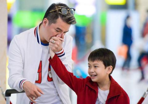 Ở tuổi 47, ít người biết Đàm Vĩnh Hưng còn có con trai 11 tuổi (Hình 5).