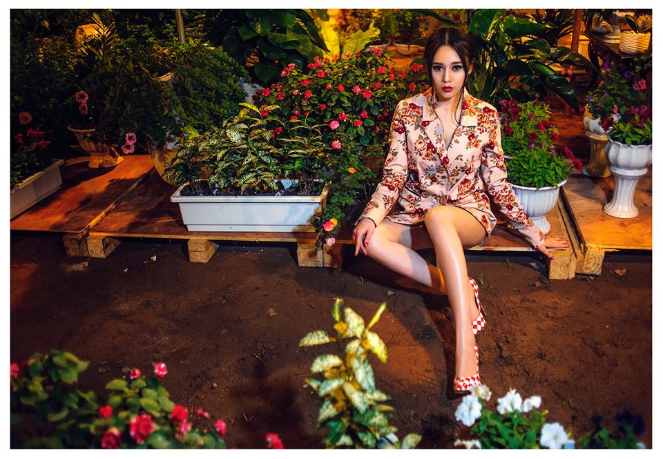 Chia tay bạn trai đại gia đã lâu nhưng Phương Oanh cho biết mẹ của anh vẫn liên lạc với cô.
