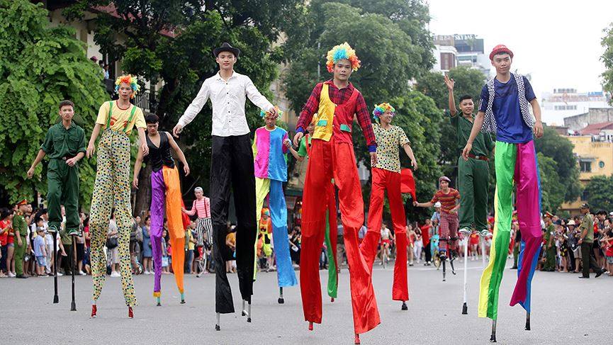 Văn hoá - NSND Thúy Mùi làm tổng đạo diễn Lễ Hội đường phố mừng 20 năm Hà Nội – Thành phố vì hoà bình