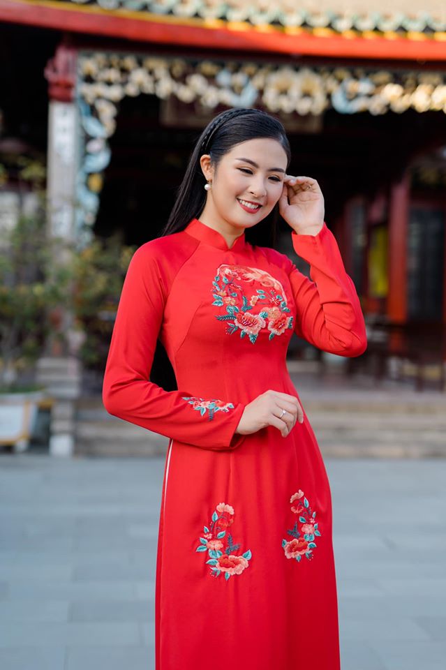 Sự kiện - Nhà thiết kế Việt: 'Thừa nhận áo dài là của Trung Quốc thì thật lố bịch' (Hình 5).