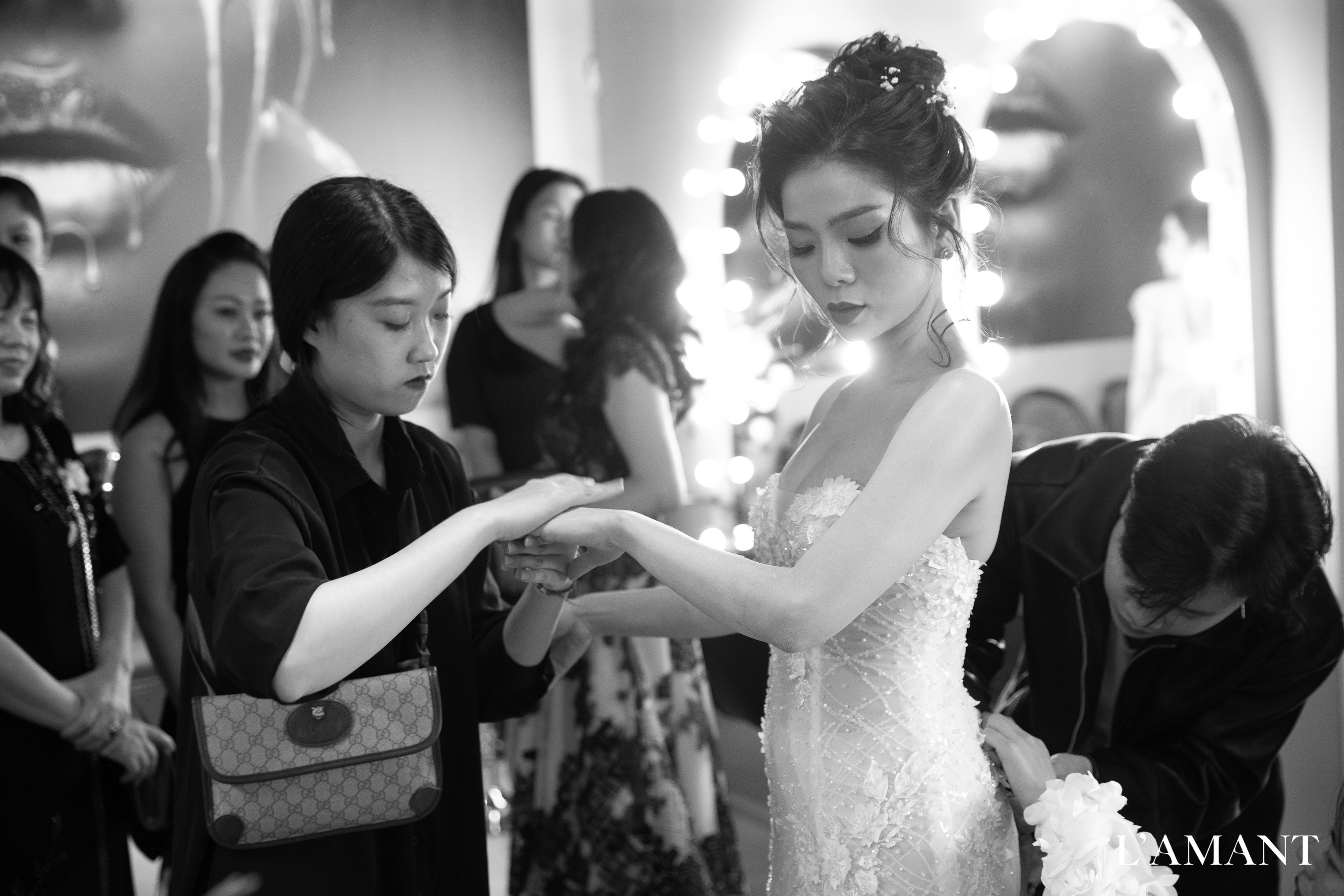 Ngôi sao - Hồ Ngọc Hà sóng đôi cùng Kim Lý bất ngờ 'chạm mặt' Lệ Quyên (Hình 5).