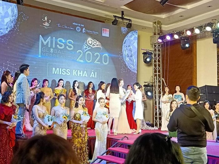 Sự kiện -  BTC cuộc thi hoa hậu 'chui' Miss Global Her Beauty bị phạt 49 triệu đồng