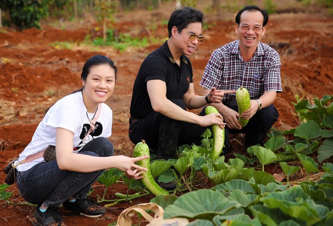 Ngôi sao - 'Tấm thân bé nhỏ' Ngọc Sơn từ chối nhiều quà đắt giá, nhưng lại vui vẻ nhận điều đặc biệt này (Hình 11).