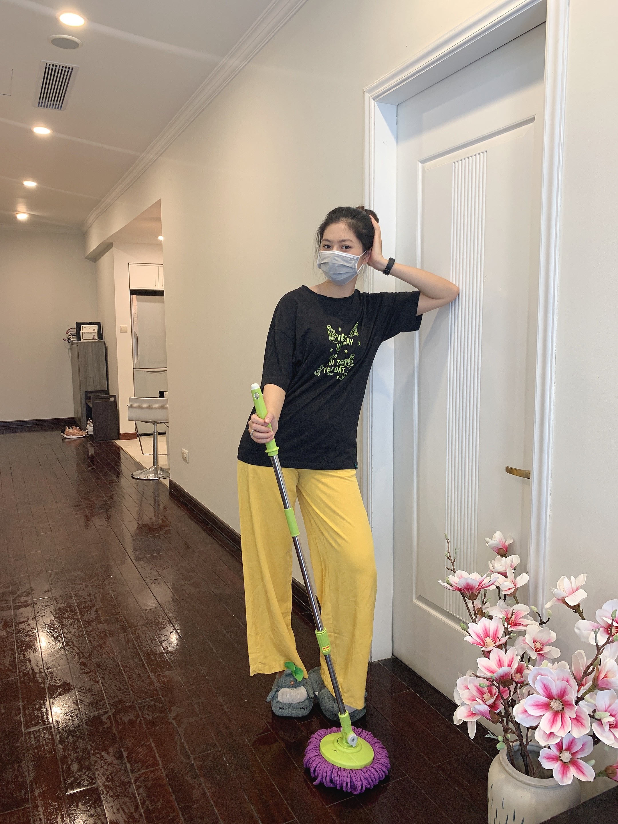 Ngôi sao - Á hậu Kim Duyên, Vũ Hương Giang kể bí quyết ở nhà phòng chống Covid-19 không nhàm chán (Hình 6).