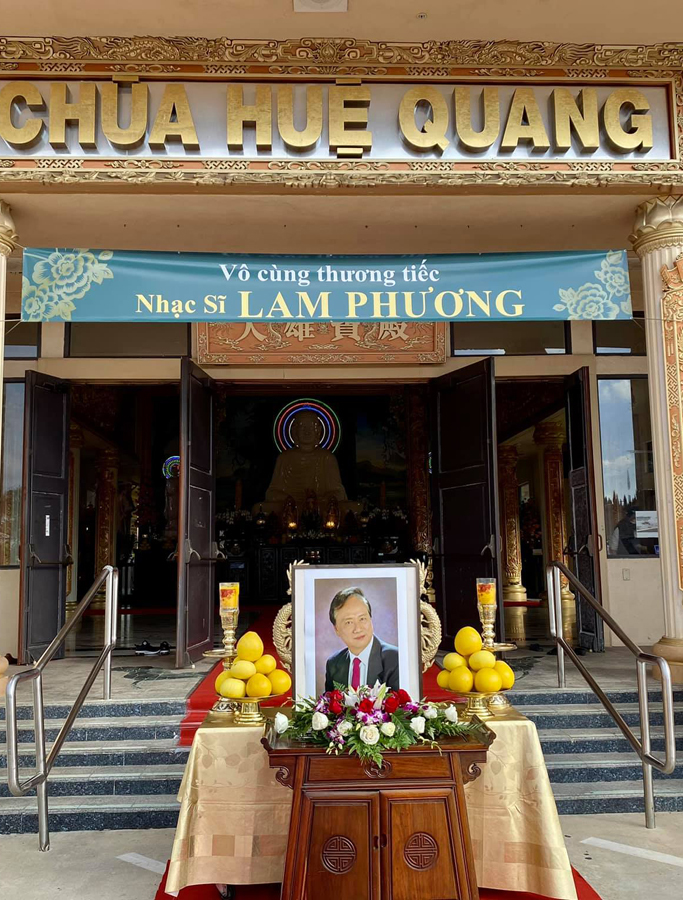 Ngôi sao - Quang Lê: “Vì bài hát Lầm mà vợ đầu giận chú Lam Phương 20 năm” (Hình 4).