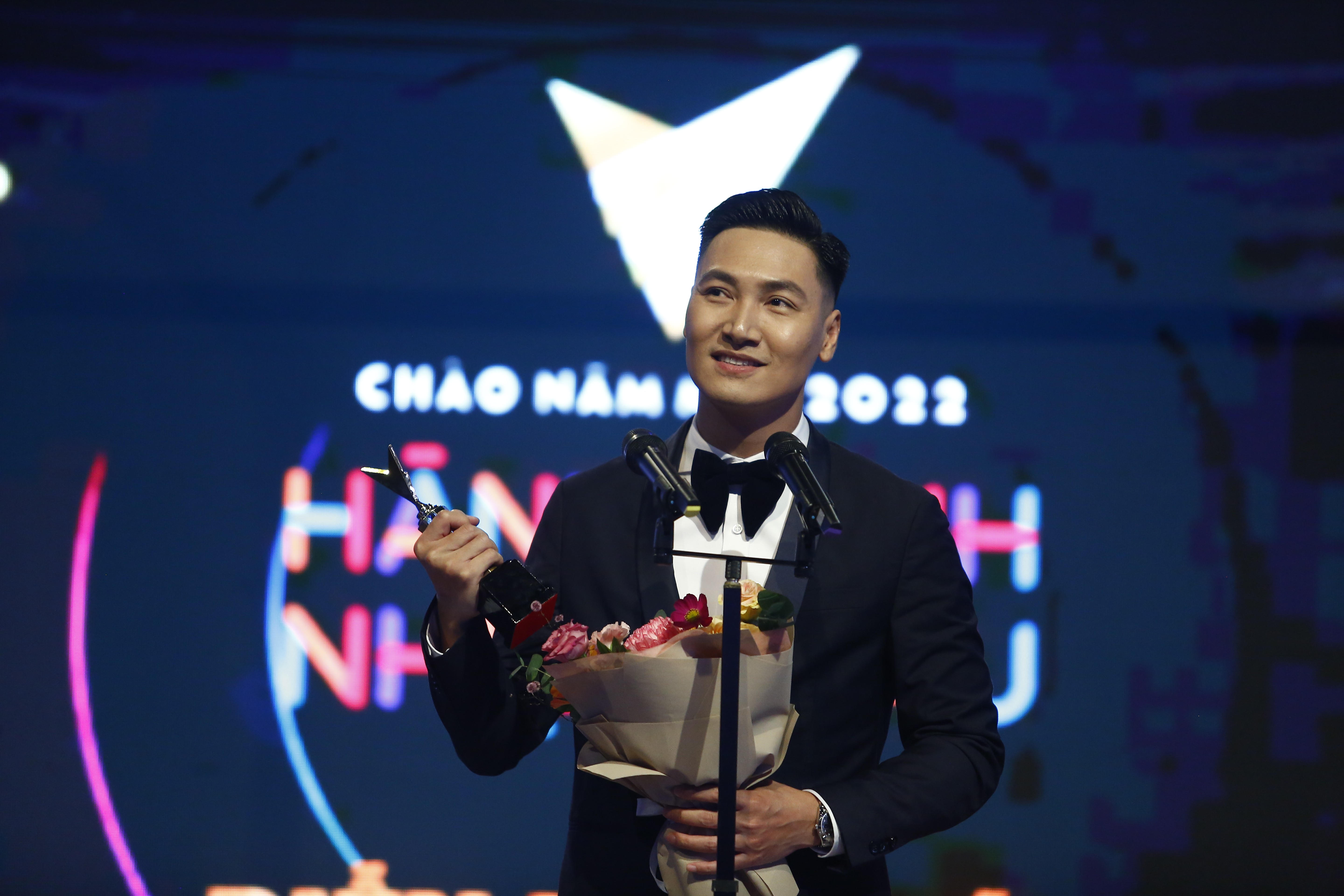 Văn hoá - NSƯT Xuân Bắc, Mạnh Trường, Hồng Diễm chiến thắng tại VTV Awards 2021