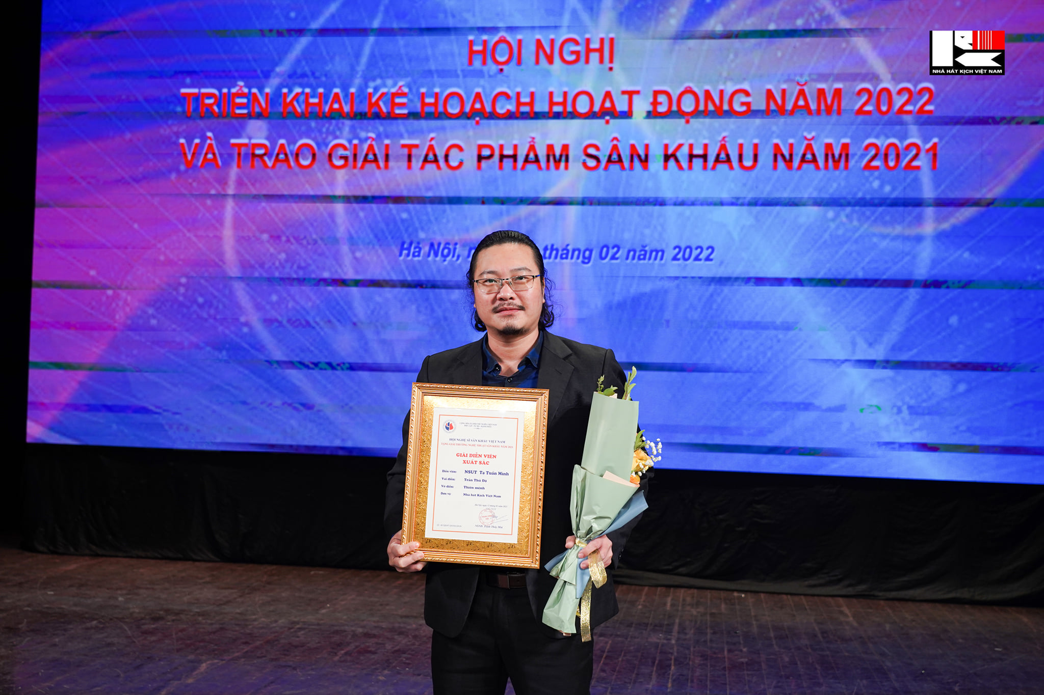 Văn hoá - NSƯT Tạ Tuấn Minh và Thuỳ Dương nhận giải nghệ sĩ xuất sắc năm 2021 (Hình 6).