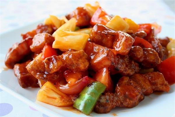 Món ngon mỗi ngày: Nịnh chồng với món sườn rim dứa chua ngọt 