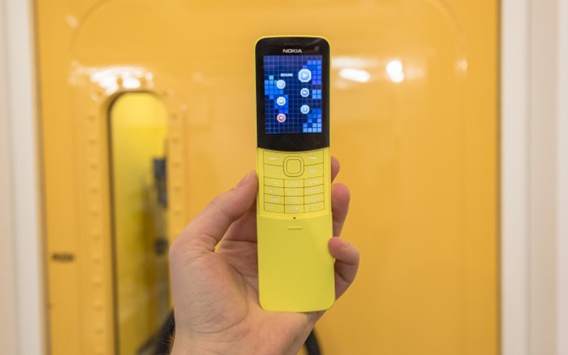 Nokia 'trái chuối' 8110 màu vàng độc đáo chính thức bán tại Việt Nam
