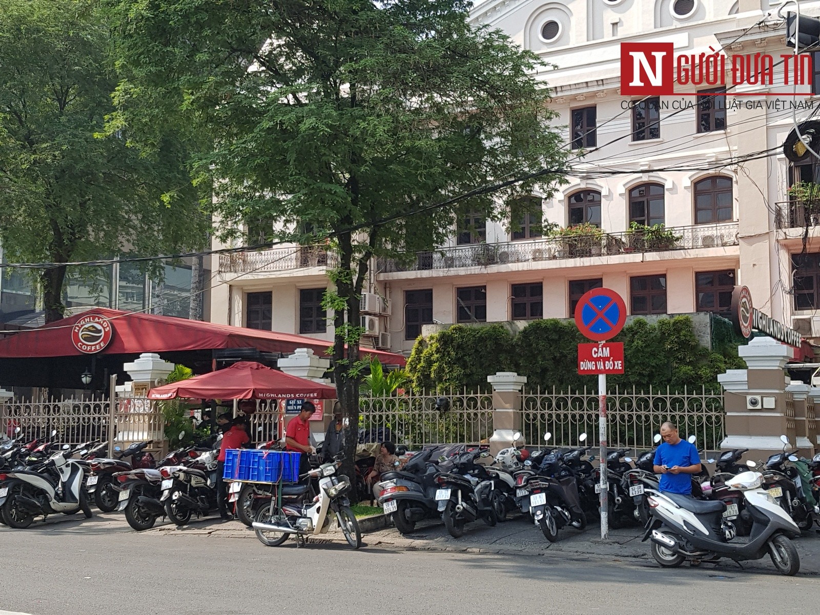 Văn hoá - Nhà hát tại TP.HCM 'hô biến' thành quán cà phê, phòng gym (Hình 6).