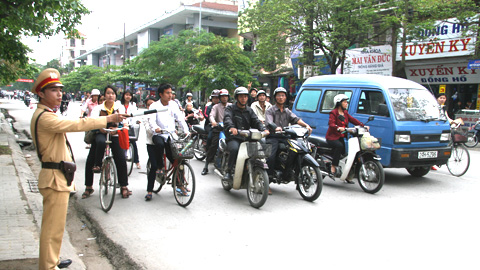 100% kinh phí xử phạt được chi cho bảo đảm trật tự, an toàn giao thông