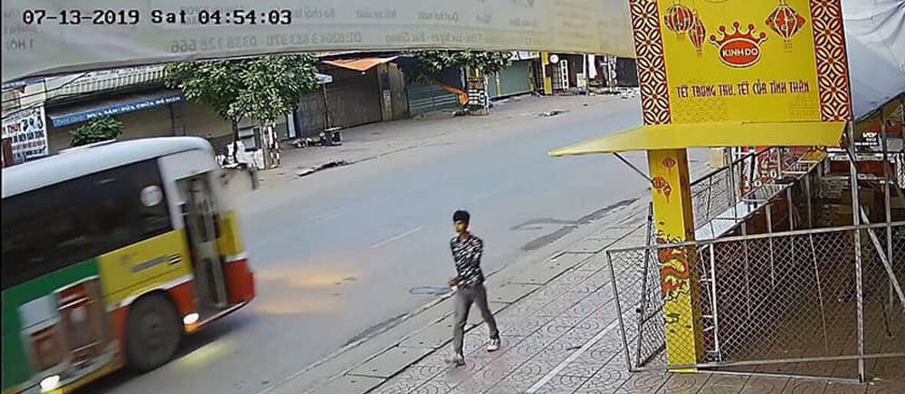 An ninh - H&igrave;nh sự - Bắt giữ kẻ d&ugrave;ng dao khống chế người phụ nữ b&aacute;n thịt lợn để cướp tiền (H&igrave;nh 2).