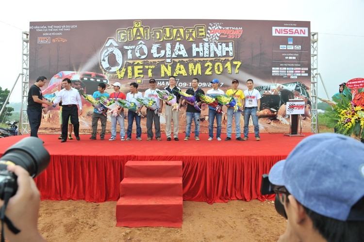 Xe++ - Khai mạc giải đua xe địa hình quy mô nhất Việt Nam 2017