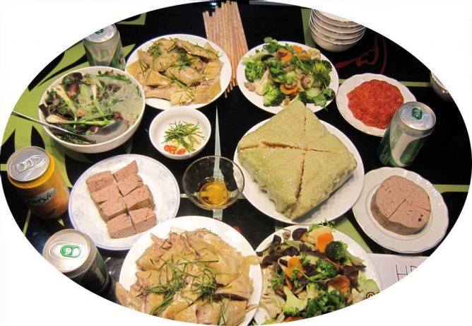 Tư vấn - Tết Nguyên đán, những ai cần “ăn dè” bánh chưng, nước ngọt?
