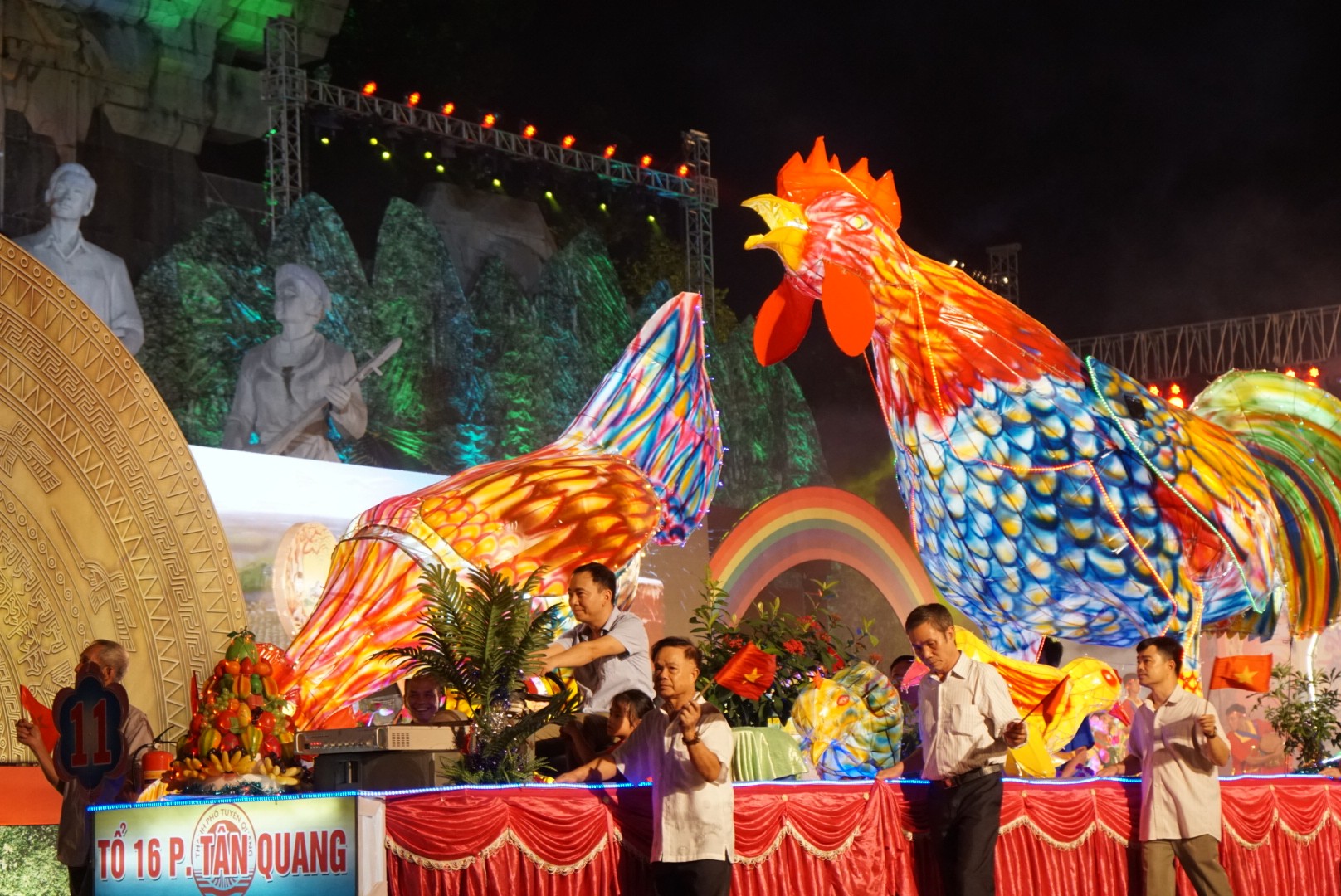 Văn hoá - Đẹp ngỡ ngàng với đêm trung thu tại Tuyên Quang (Hình 4).