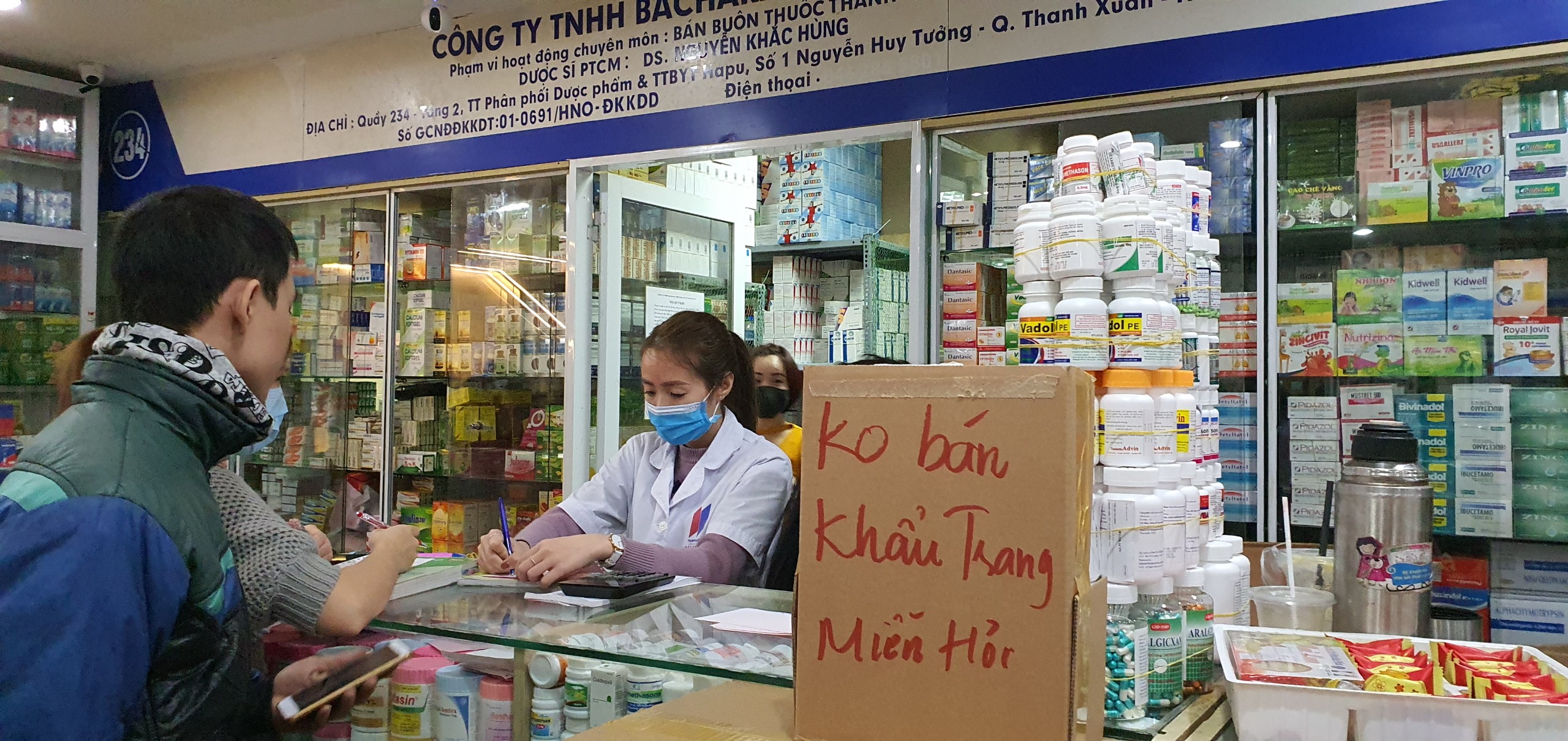 Tiêu dùng & Dư luận - Lợi dụng dịch virus corona, đẩy giá, găm hàng khẩu trang có thể bị xử lý hình sự