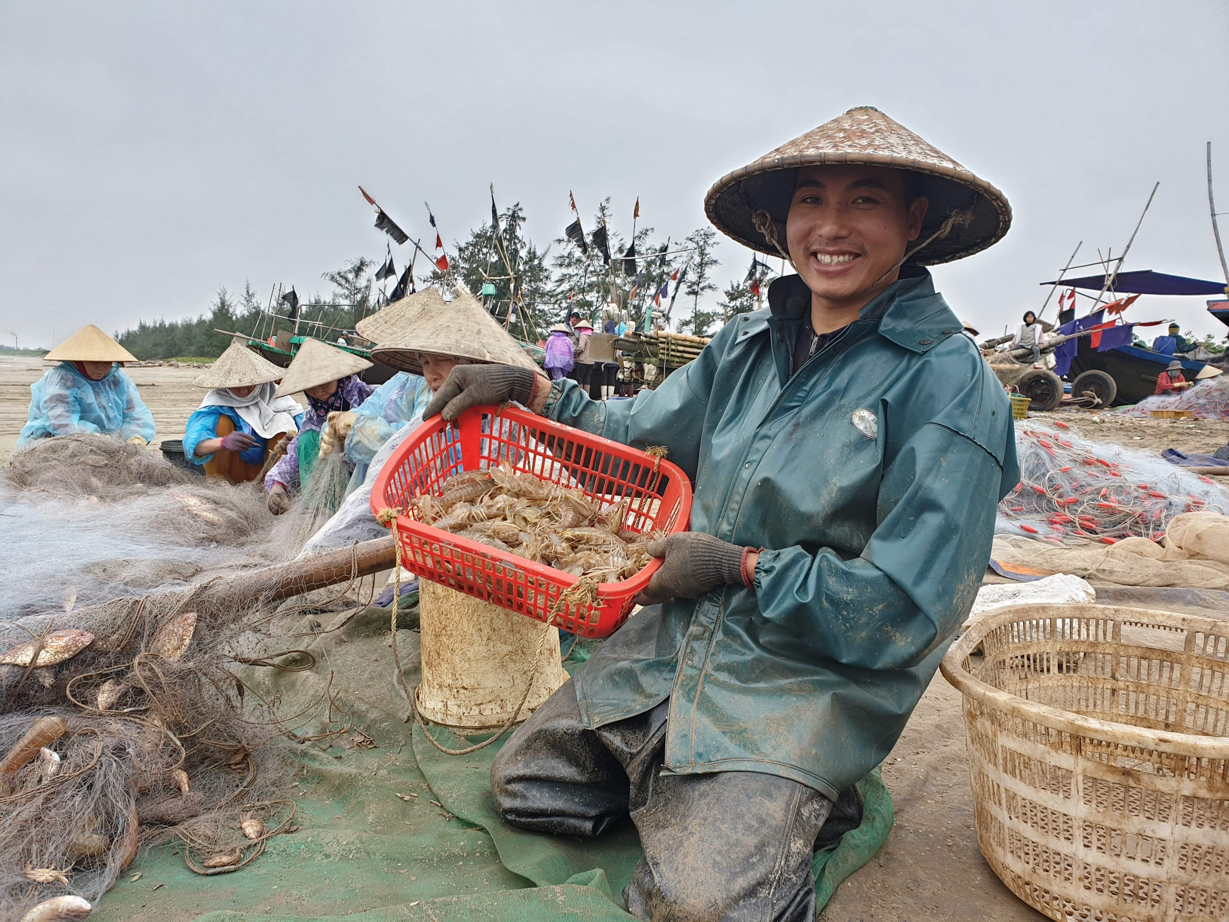 Tin nhanh - Ngư dân Nam Định liên tục trúng lớn sau những chuyến ra khơi đầu năm (Hình 5).