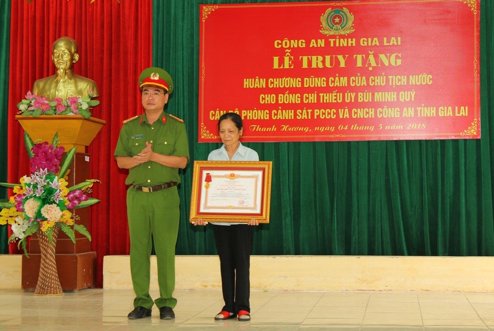 Truy tặng Huân chương dũng cảm cho Thiếu úy hy sinh khi làm nhiệm vụ