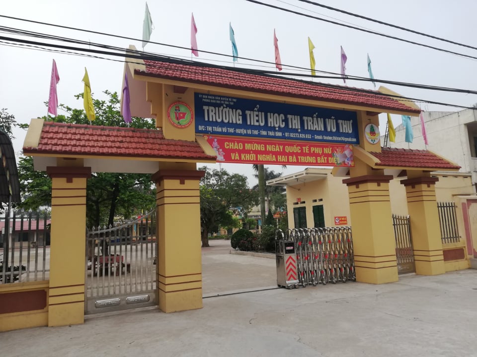 Tin nhanh - Hàng trăm phụ huynh cho con nghỉ học sau khi có học sinh tử vong do viêm não cấp cùng với cúm mùa