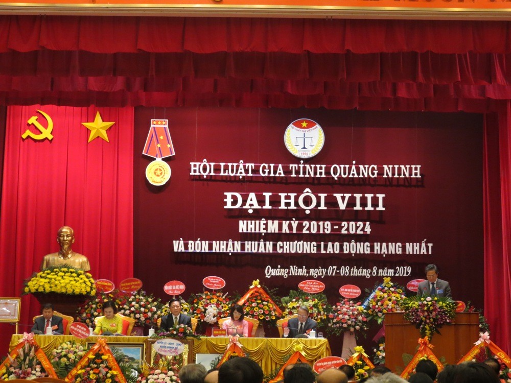 Chính sách - Hội Luật gia tỉnh Quảng Ninh tổ chức đại hội lần thứ VIII, đón nhận Huân chương Lao động hạng Nhất