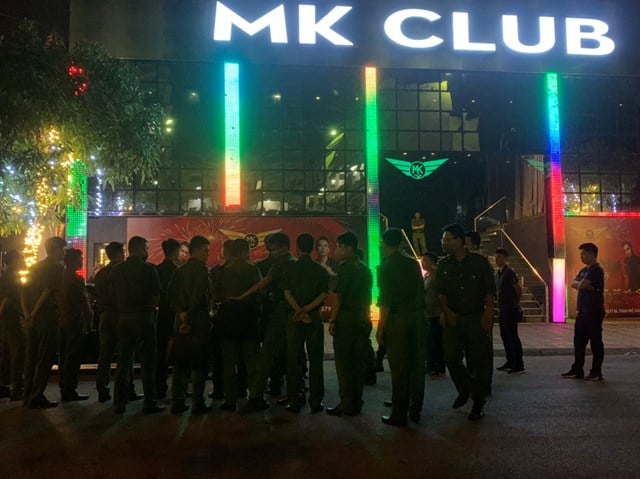 An ninh - Hình sự - Khởi tố 8 đối tượng tổ chức sử dụng ma túy tại bar lớn nhất Thái Bình