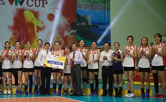 Thể thao - Những khoảnh khắc đáng nhớ của ĐT bóng chuyền nữ Việt Nam tại chung kết VTV Cup 2019 (Hình 8).