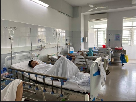 Tin nhanh - 133 người ở Đà Nẵng nhập viện nghi do ăn đồ chay mua ngoài chợ