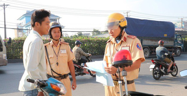 Chính sách - Phải nộp bao nhiêu tiền để được bảo lãnh xe vi phạm, có được trả lại không?