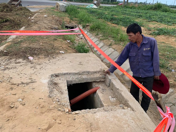 Tin nhanh - Phó Thủ tướng yêu cầu làm rõ trách nhiệm vụ bé 5 tuổi tử vong do rơi xuống hố ga