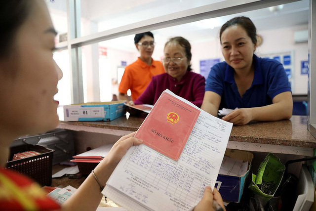 Bất động sản - Bán nhà bao lâu thì phải chuyển hộ khẩu?