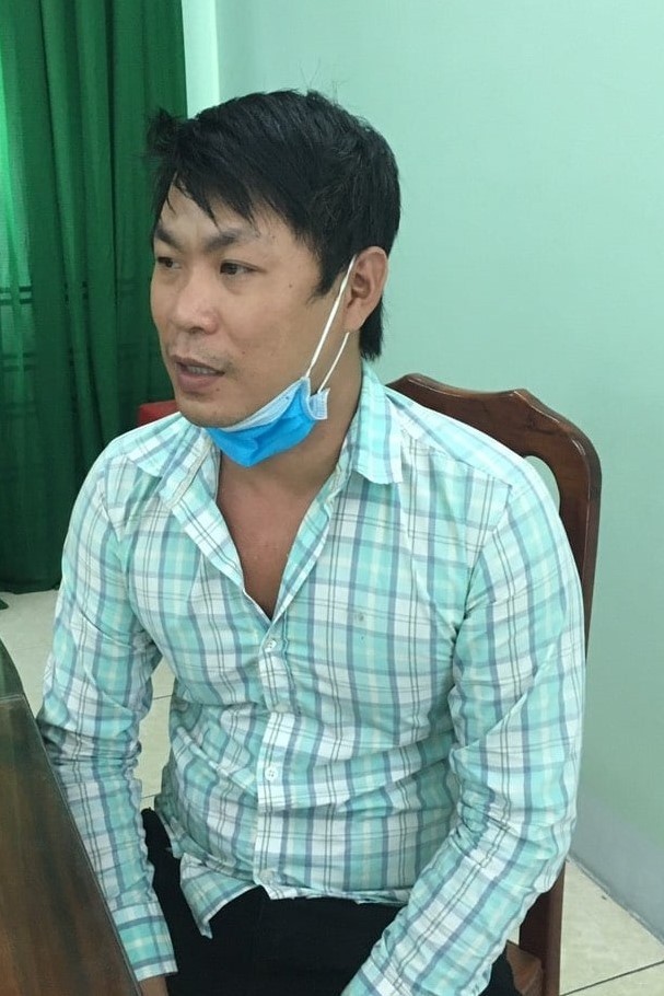 An ninh - Hình sự - Xông vào khu vực phong tỏa chém 4 người vì tranh giành chó nuôi đi lạc