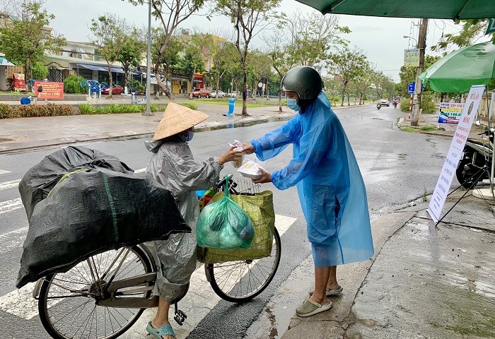 Giáo dục - Thầy giáo tiểu học hơn 1 thập kỷ làm thiện nguyện