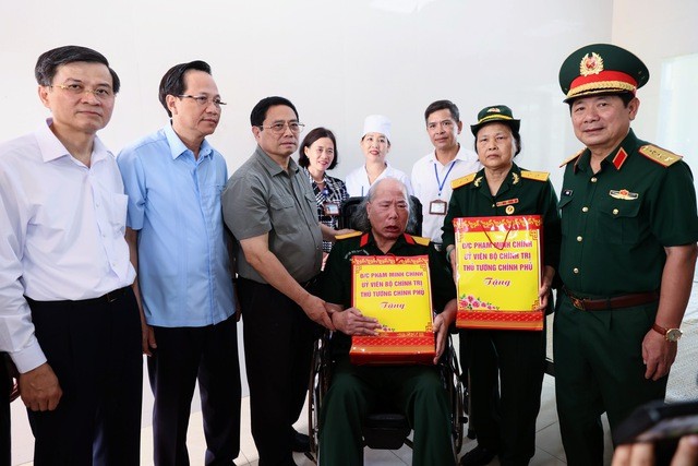 Tiêu điểm - Thủ tướng: Chăm lo người có công với tình cảm, trách nhiệm cao nhất (Hình 8).