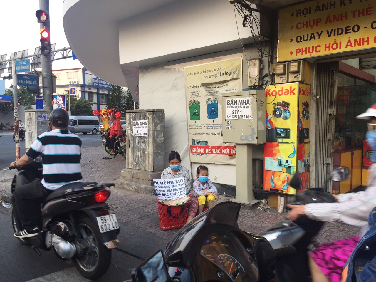 Tin nhanh - Vắng bóng 'cái bang' trong dịp Tết Nguyên Đán tại TP.HCM (Hình 2).