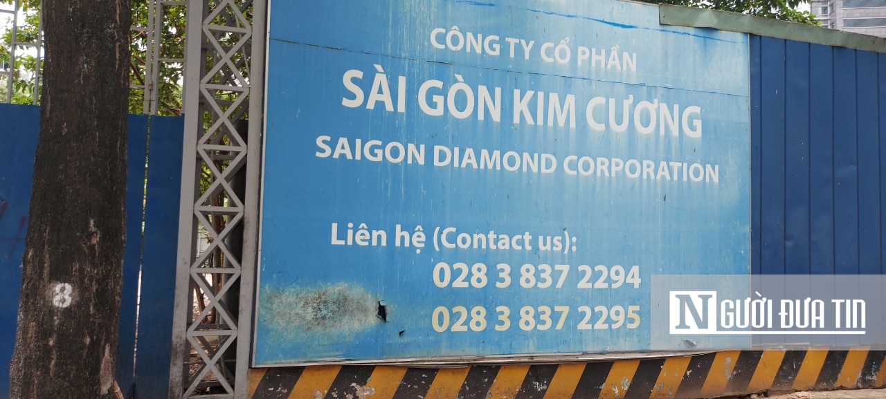 Bất động sản - Các dự án đình đám “đắp chiếu” gây lãng phí ở Tp.HCM - Bài 2: Những dự án 4 mặt tiền “làm xấu bộ mặt Thành phố” (Hình 2).