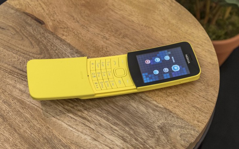 Nokia 'trái chuối' 8110 màu vàng độc đáo chính thức bán tại Việt Nam (Hình 3).