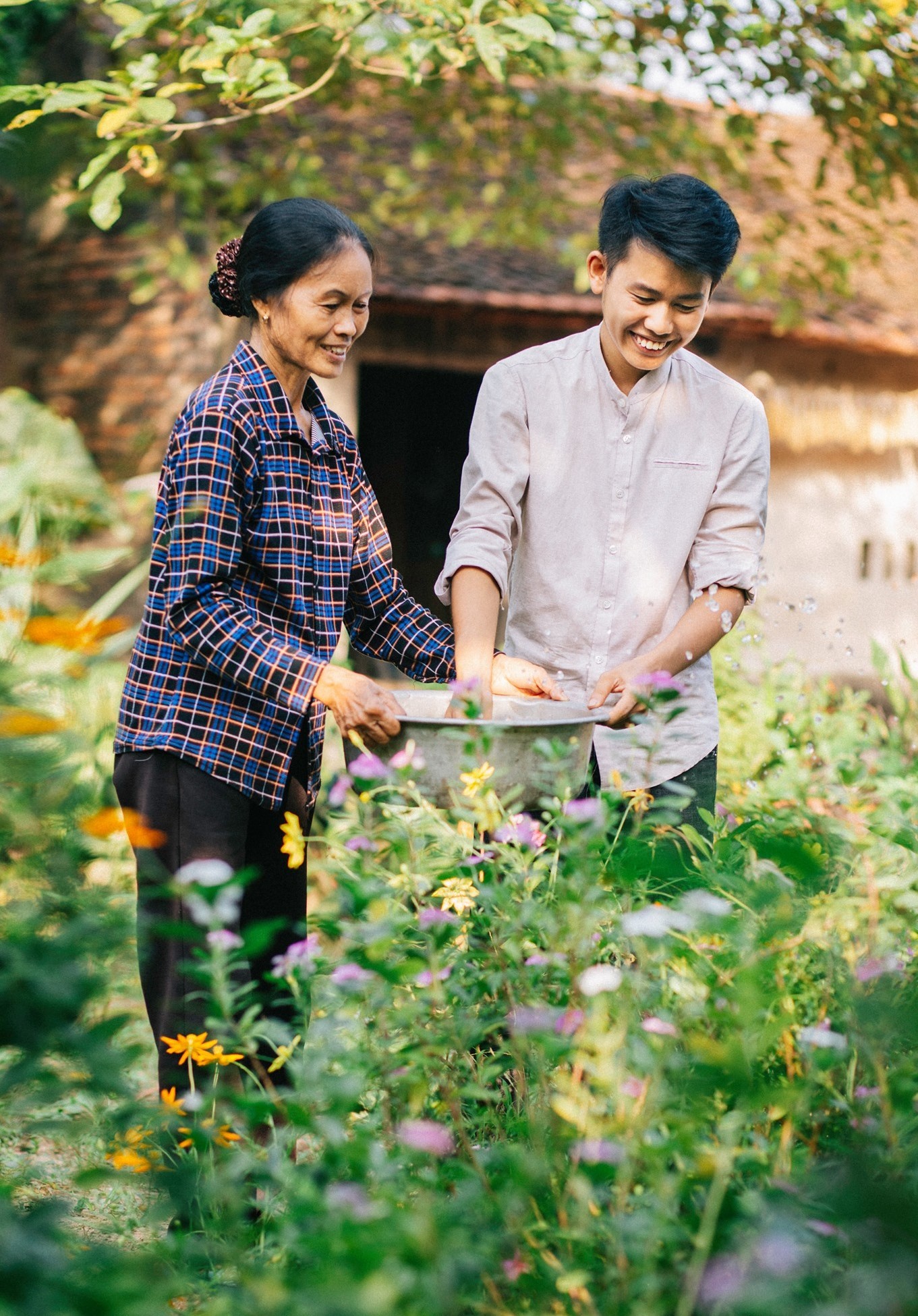 Dân sinh - 'Ẩm thực mẹ làm kể lại câu chuyện thực tế của mẹ tôi' (Hình 3).