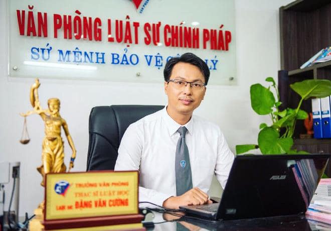 Dân sinh - Người phụ nữ “thả rông” vòng 1 mặc áo mỏng tang tại chùa, có bị xử phạt? (Hình 2).