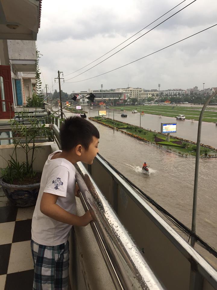 Dân sinh - Bắc Giang: Ô tô, xe máy 'bơi' trong lòng thành phố  (Hình 9).