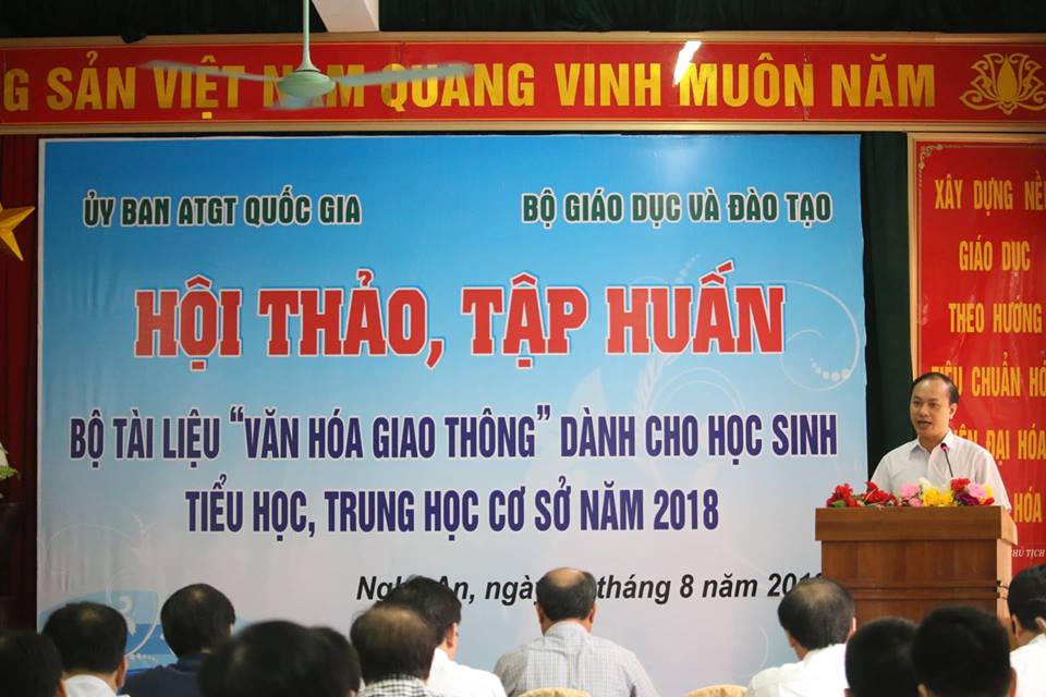 Giáo dục - Mỗi năm có gần 10.000 người tử vong do tai nạn giao thông (Hình 2).