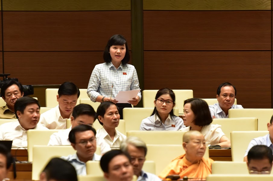 Chính sách - Quốc hội bàn về giờ làm thêm, ĐBQH mong công nhân làm ít nhưng thu nhập tăng lên (Hình 2).