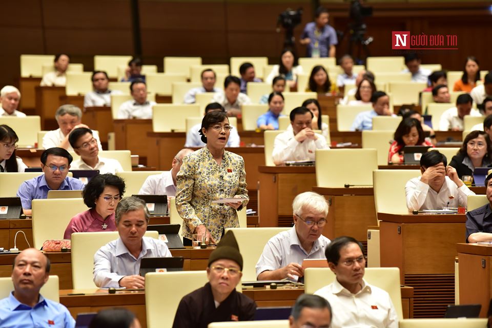 Chính sách - ĐBQH bật khóc phản đối việc tăng giờ làm đối với người lao động (Hình 3).