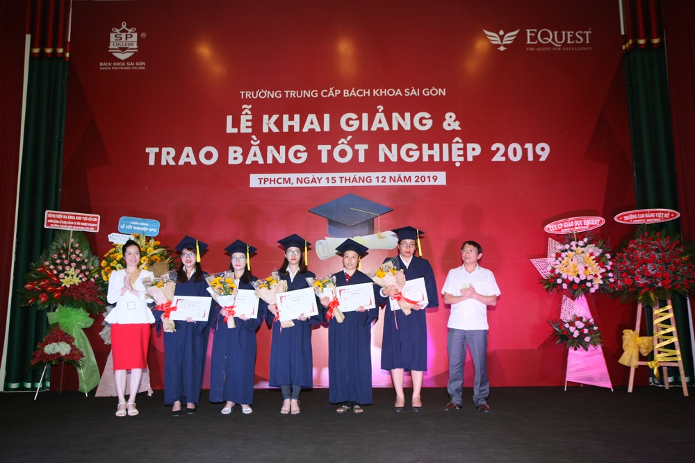 Giáo dục - 'Học đi đôi với hành' là một xu thế bắt buộc