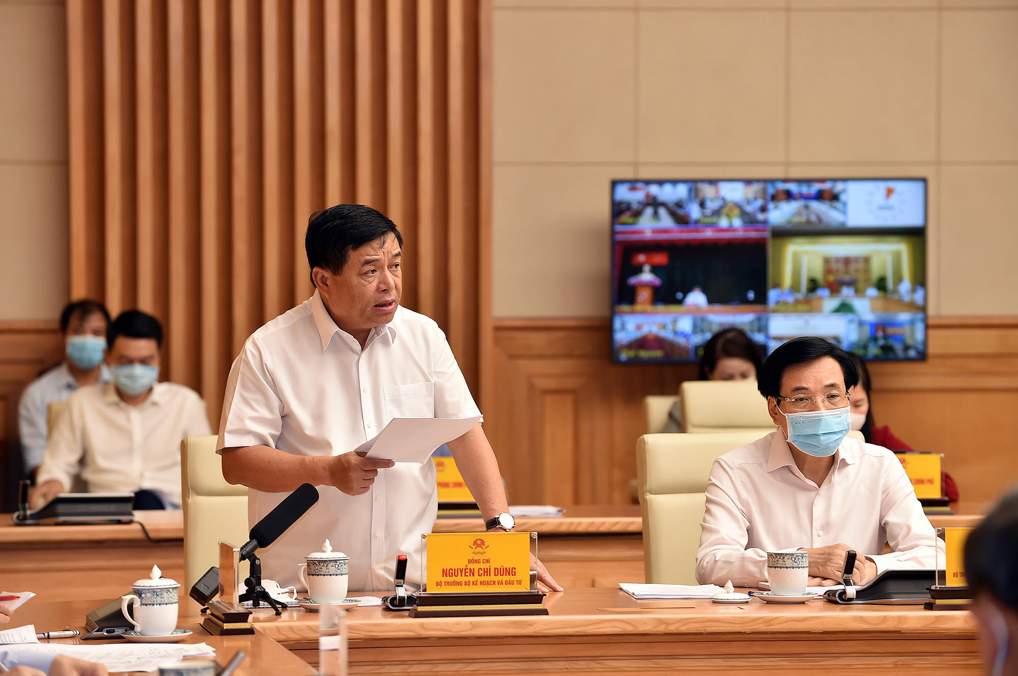 Sự kiện - Thủ tướng chủ trì Hội nghị trực tuyến nhằm tháo gỡ khó khăn cho doanh nghiệp (Hình 2).