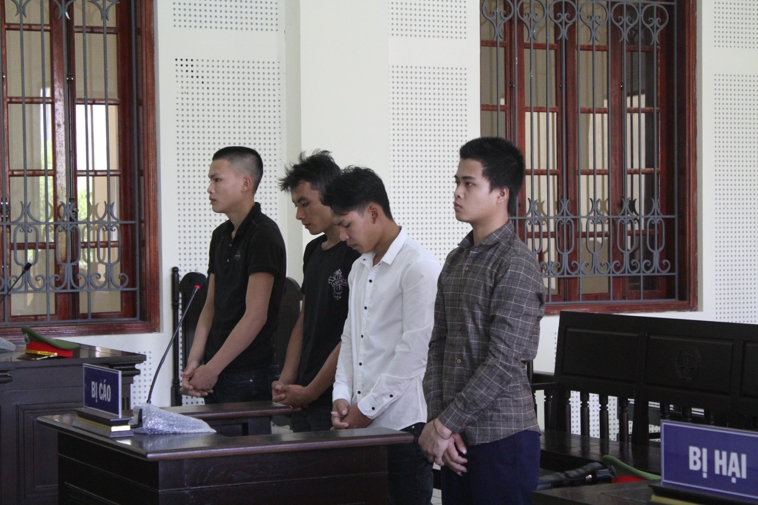 Bản án cho nam thanh niên giết người khi bị chặn đánh (Hình 2).