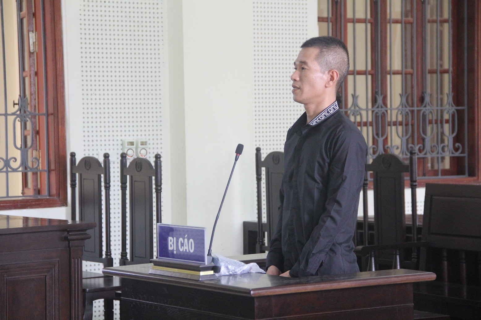 Hồ sơ điều tra - Người đàn ông vác súng đi đòi nợ bắn 3 người bị thương lĩnh án (Hình 2).