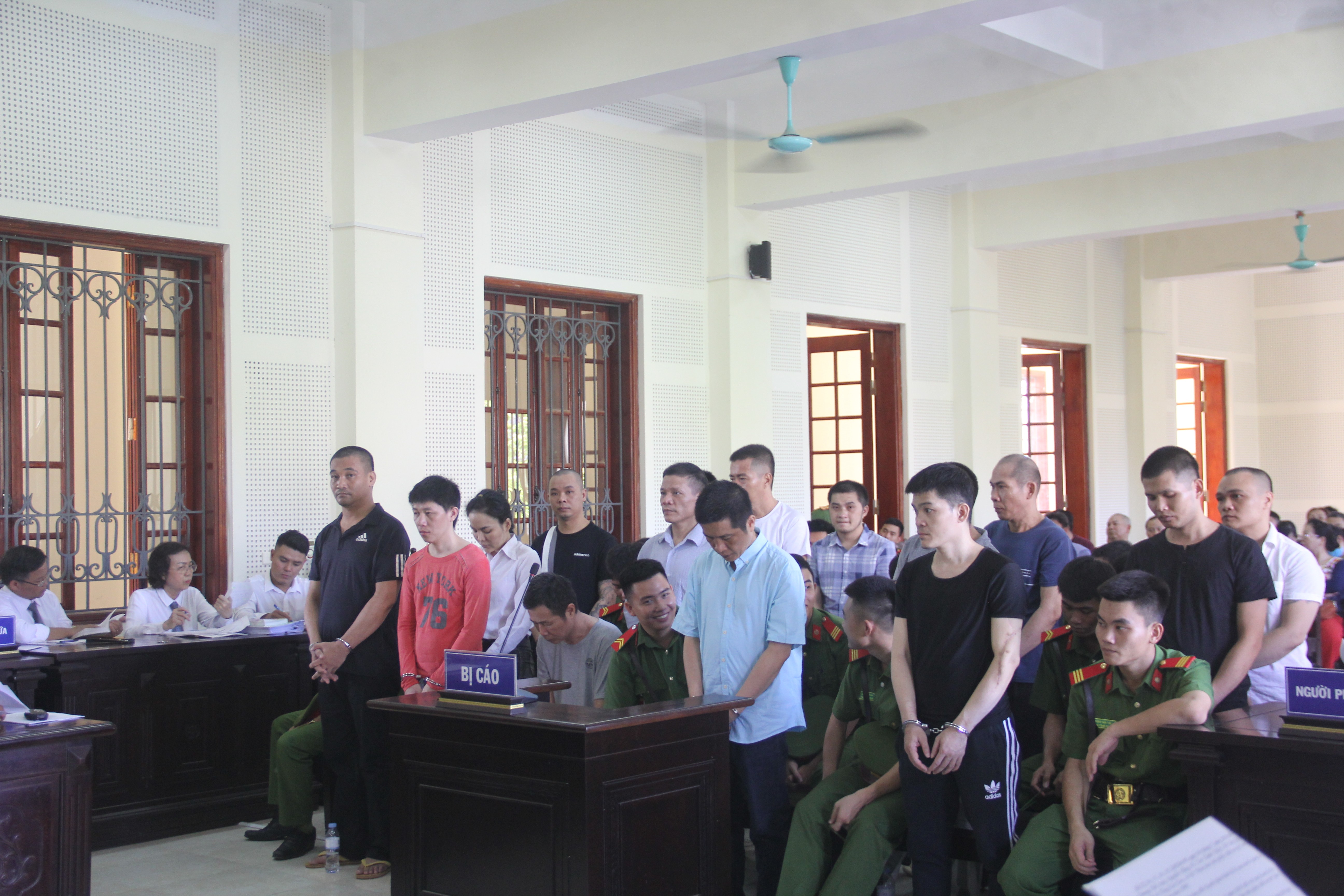 Hồ sơ điều tra - Xét xử vụ ma túy có cựu Thiếu tá công an cùng đồng bọn buôn bán hàng chục kg ma túy